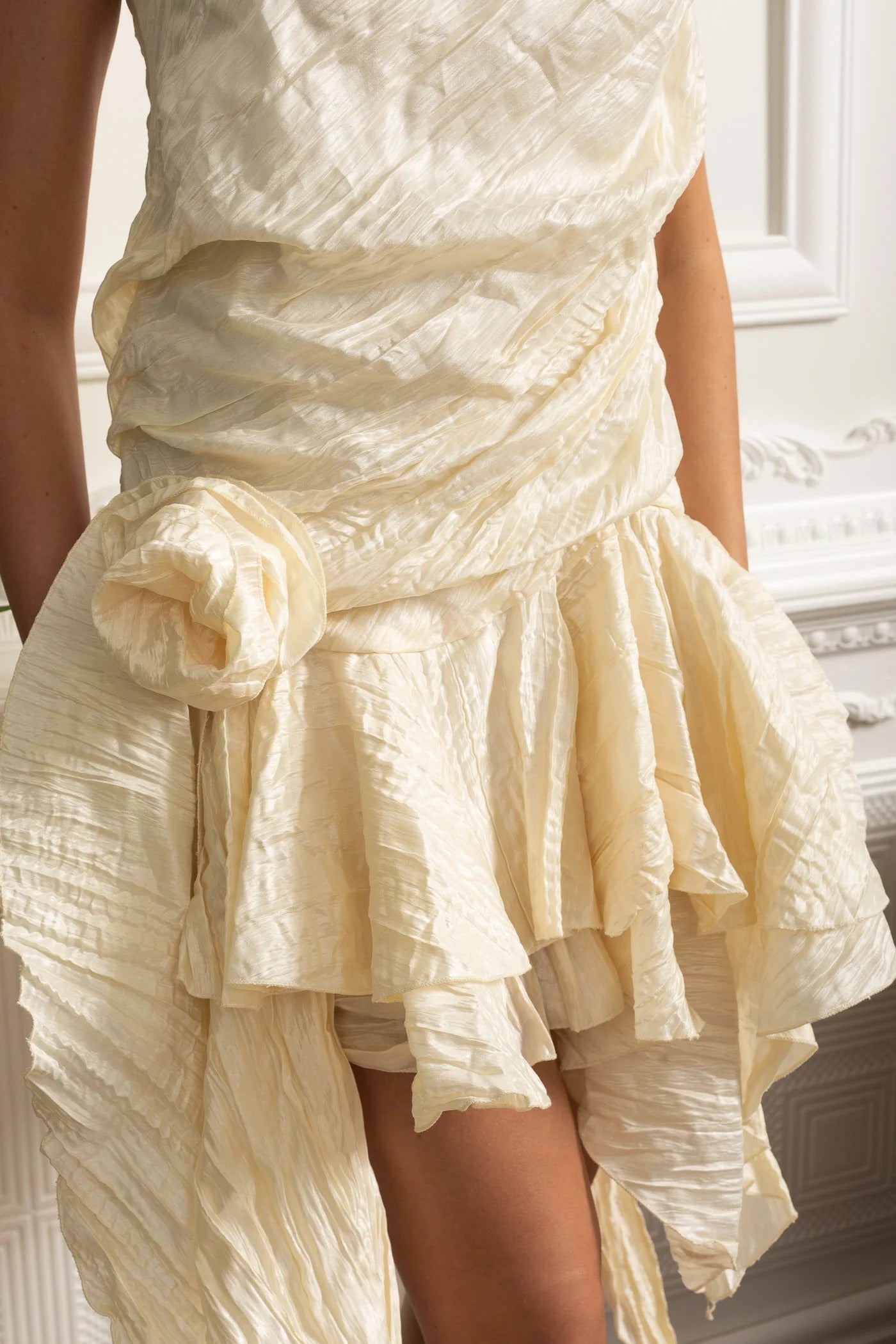 Textured Mini Dress With Draped Rosette Detail - Ivoire