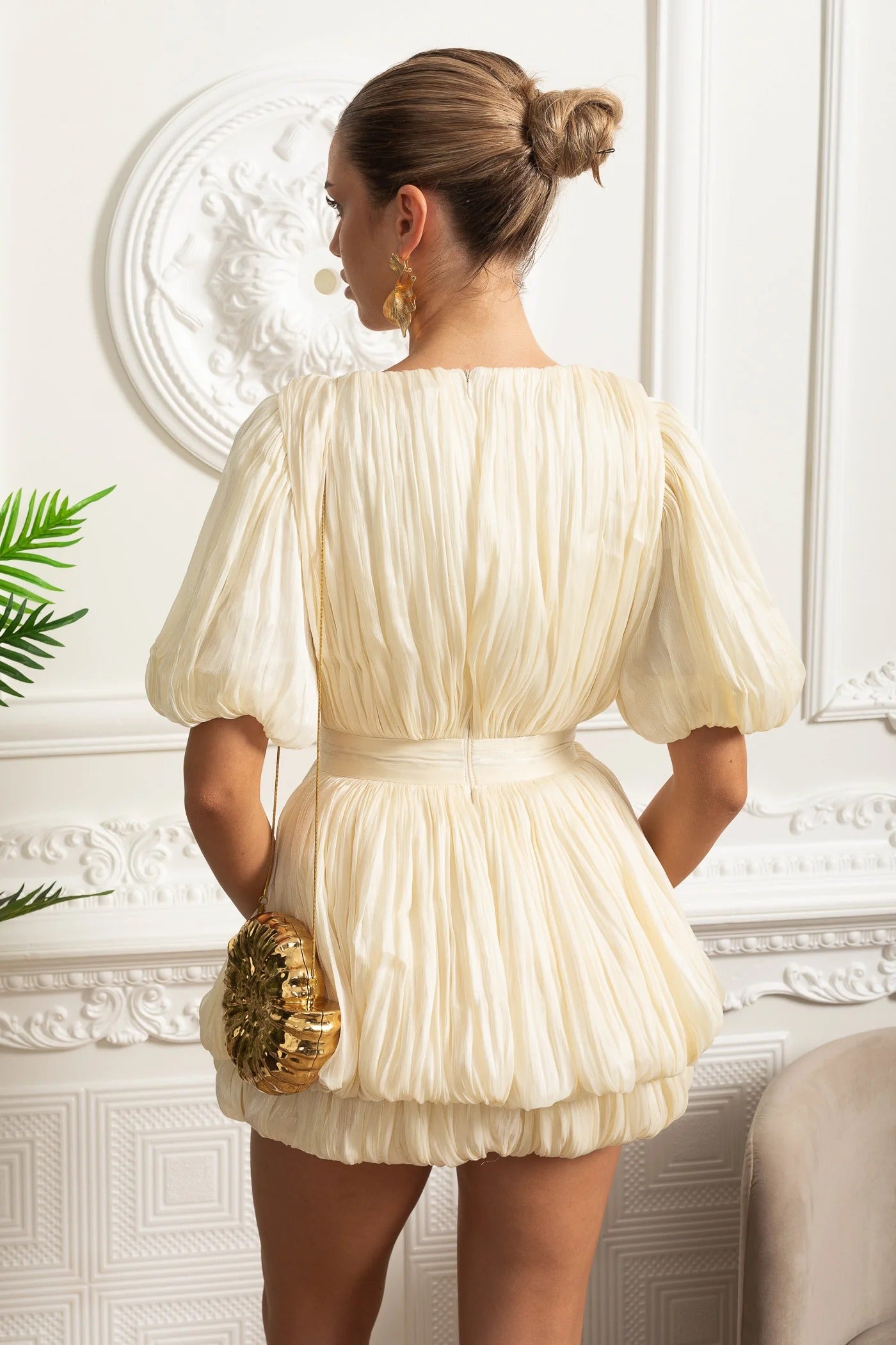 Pleated Puff-Sleeve Mini Dress with Oversized Flower - Ivoire