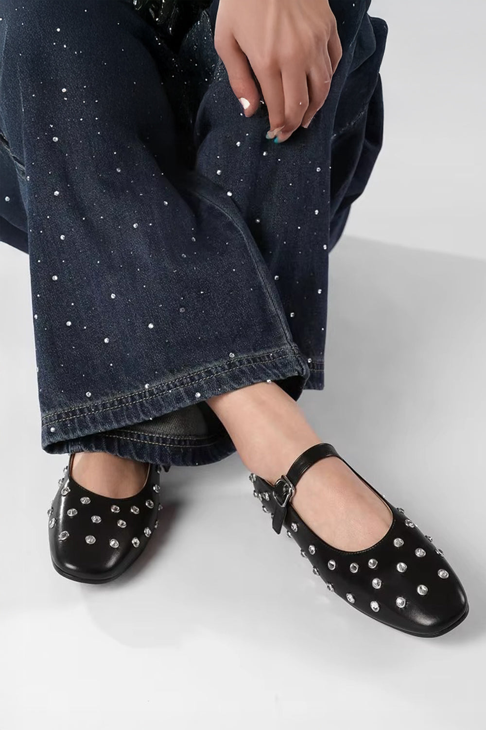 Flat Shoes with Round Stud Detailing - Black