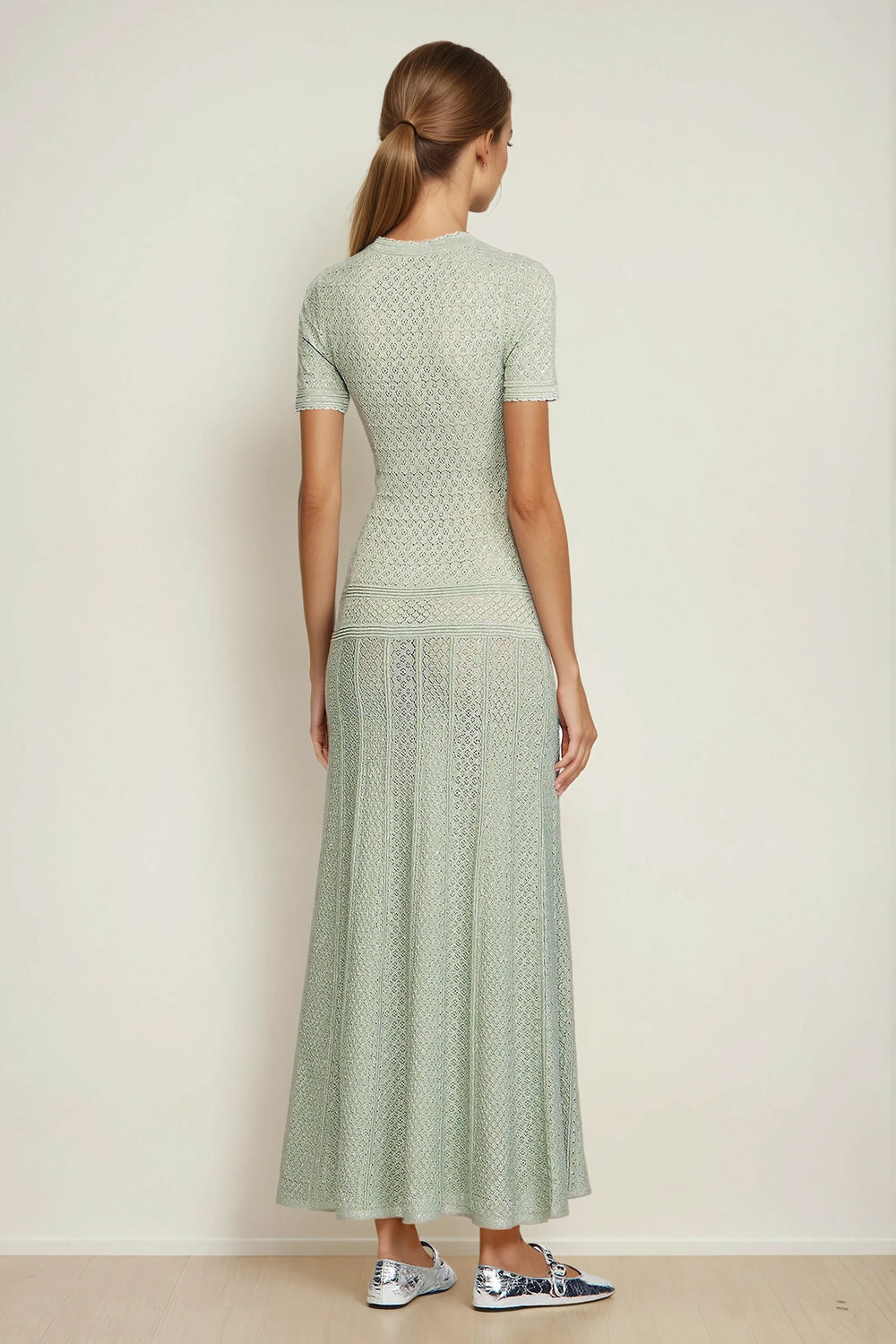 Knitted Maxi Dress with Short Sleeves and Front Buttons - Green