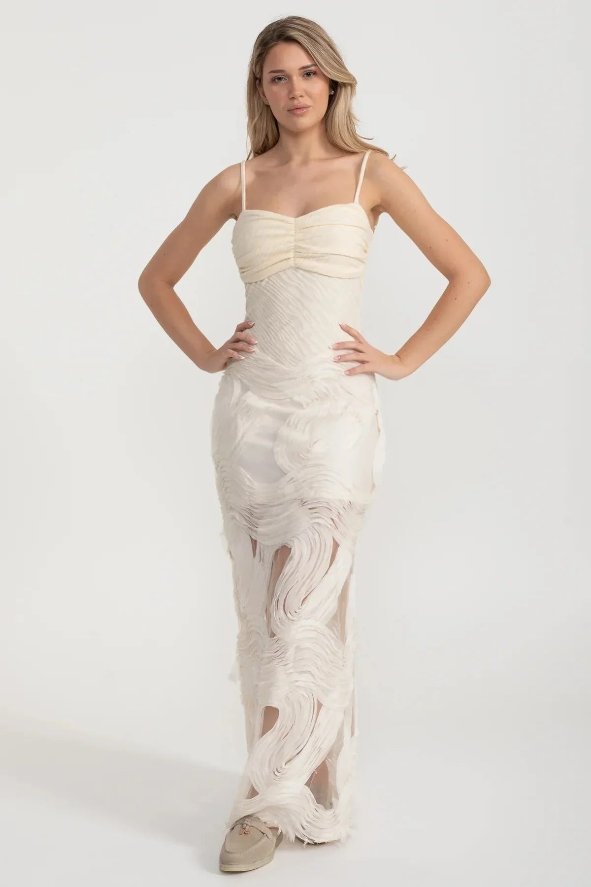Sheer Appliqué Maxi Dress with Ruched Bodice - Ivoire