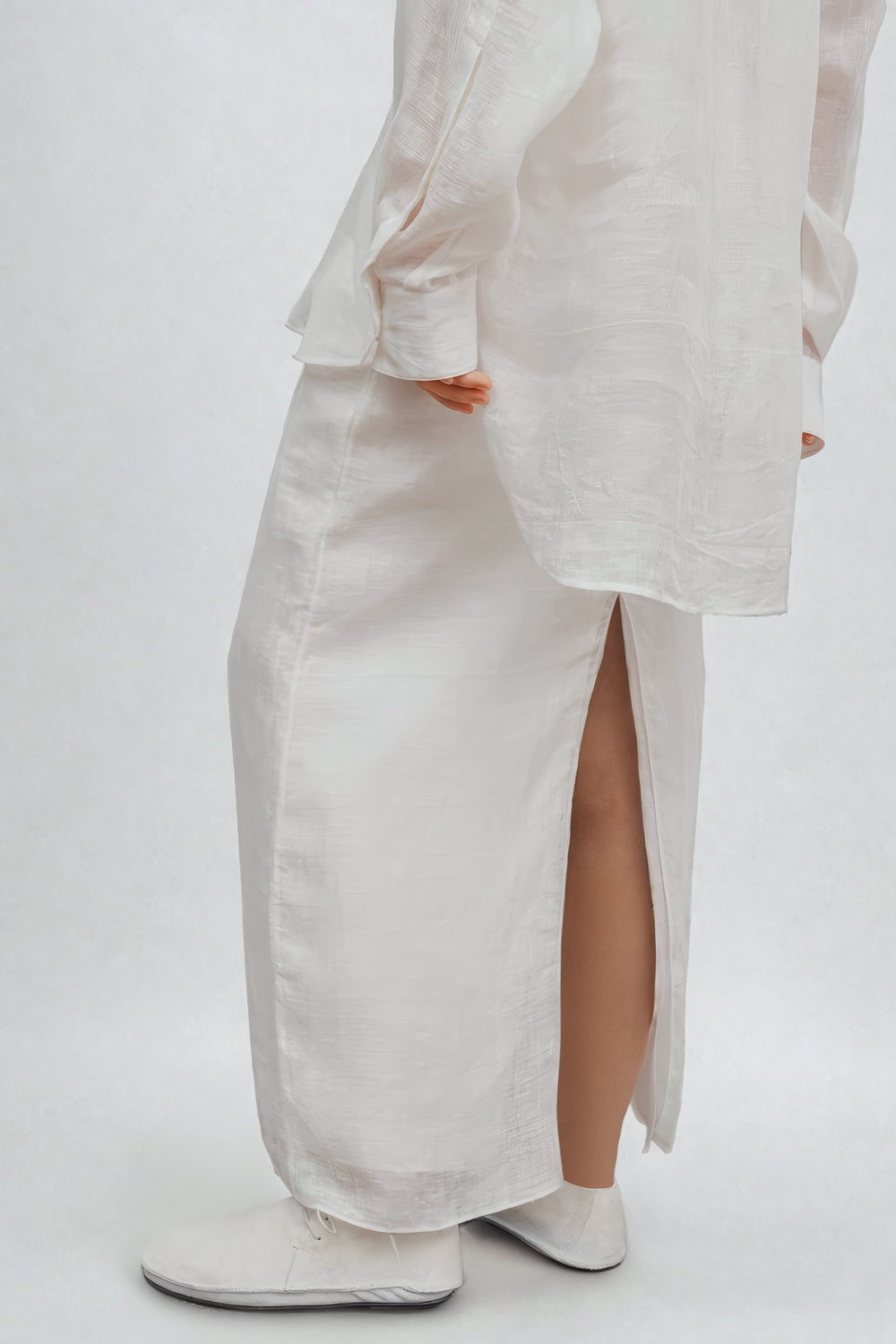 Two-Piece Set with Shirt and Maxi Skirt - White