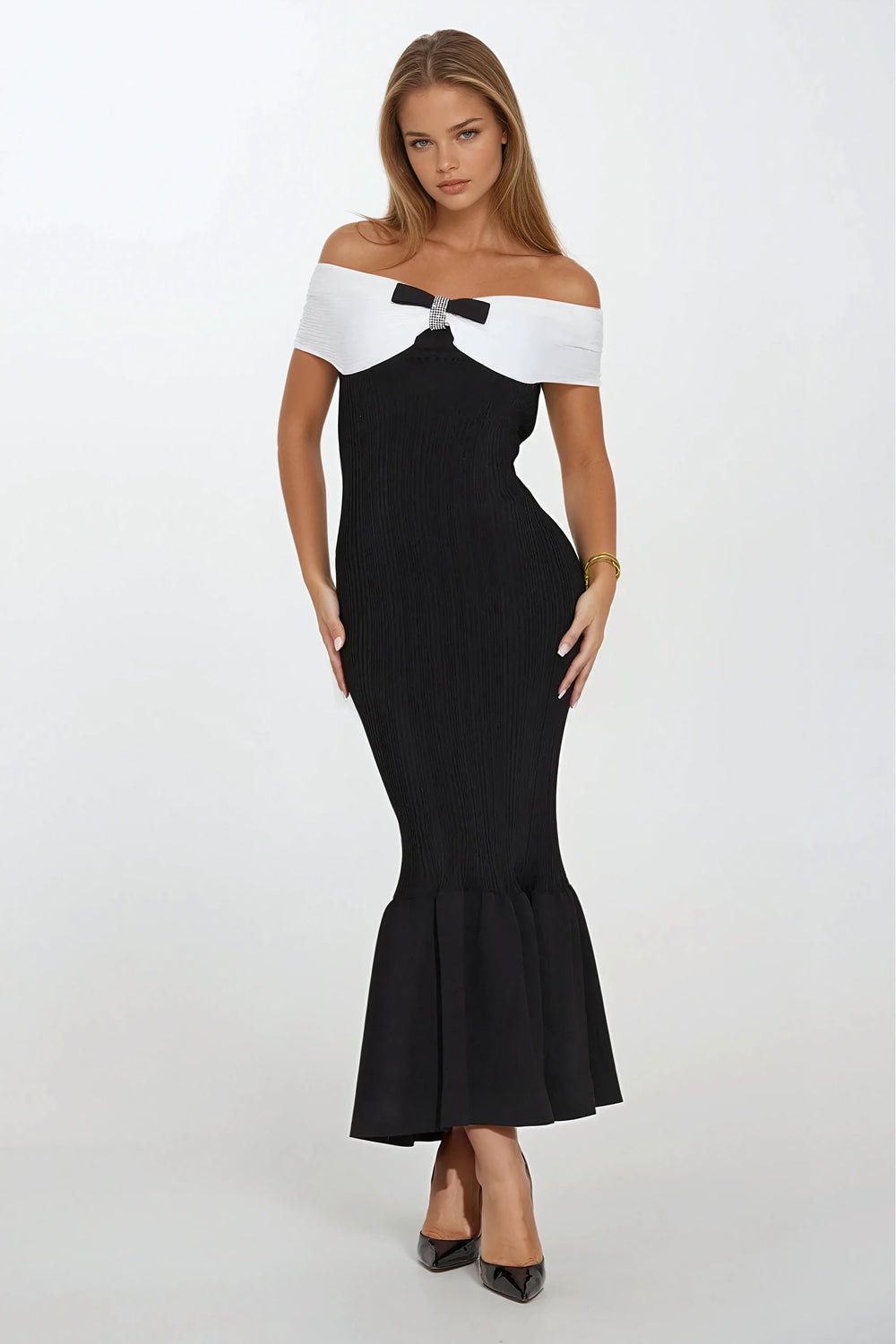 Off-Shoulder with Bow Detail Midi Dress - Black