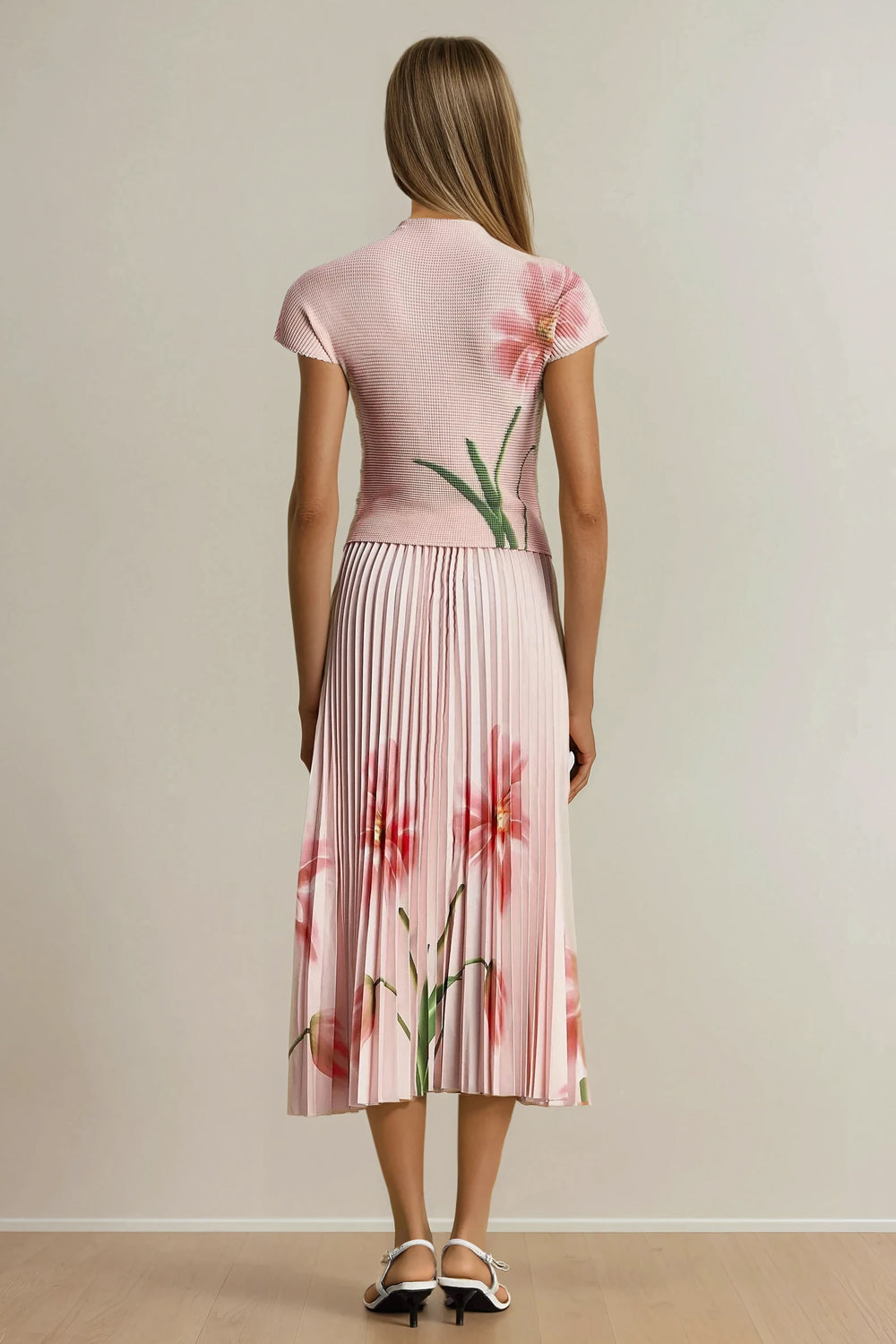 Two-Piece Set with Printed Top and Pleated Skirt - Pink