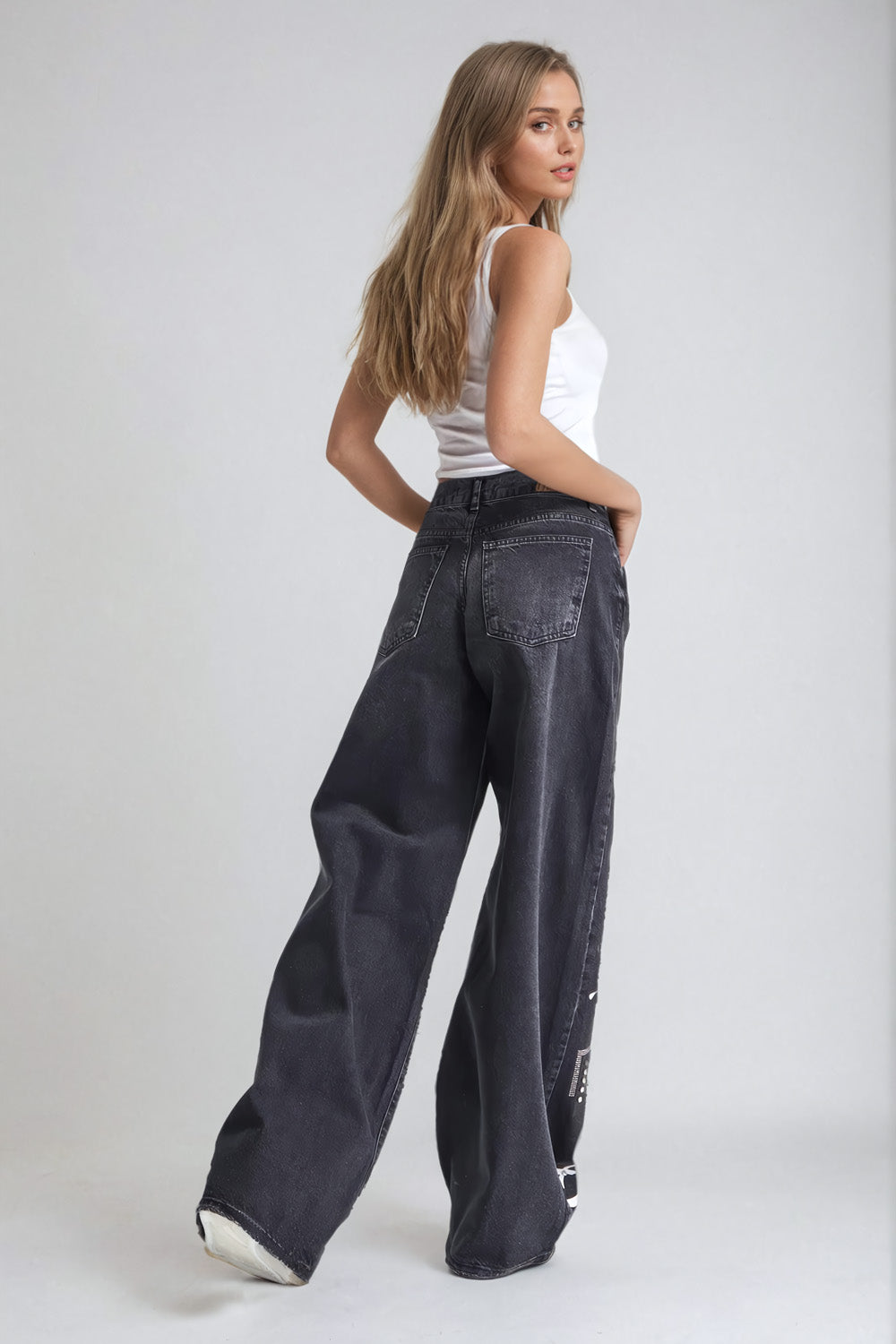Wide-Leg Graffiti Print Denim Jeans - Black