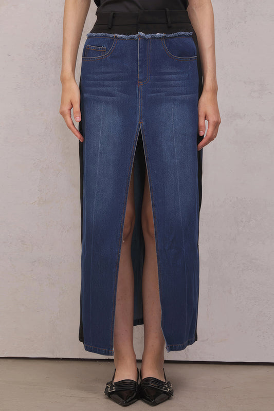 High-Waisted Denim Skirt with Contrast Waistband