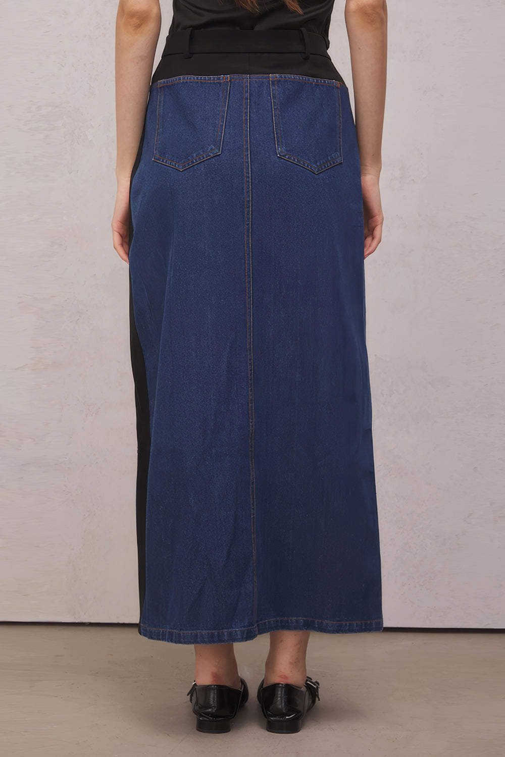 High-Waisted Denim Skirt with Contrast Waistband