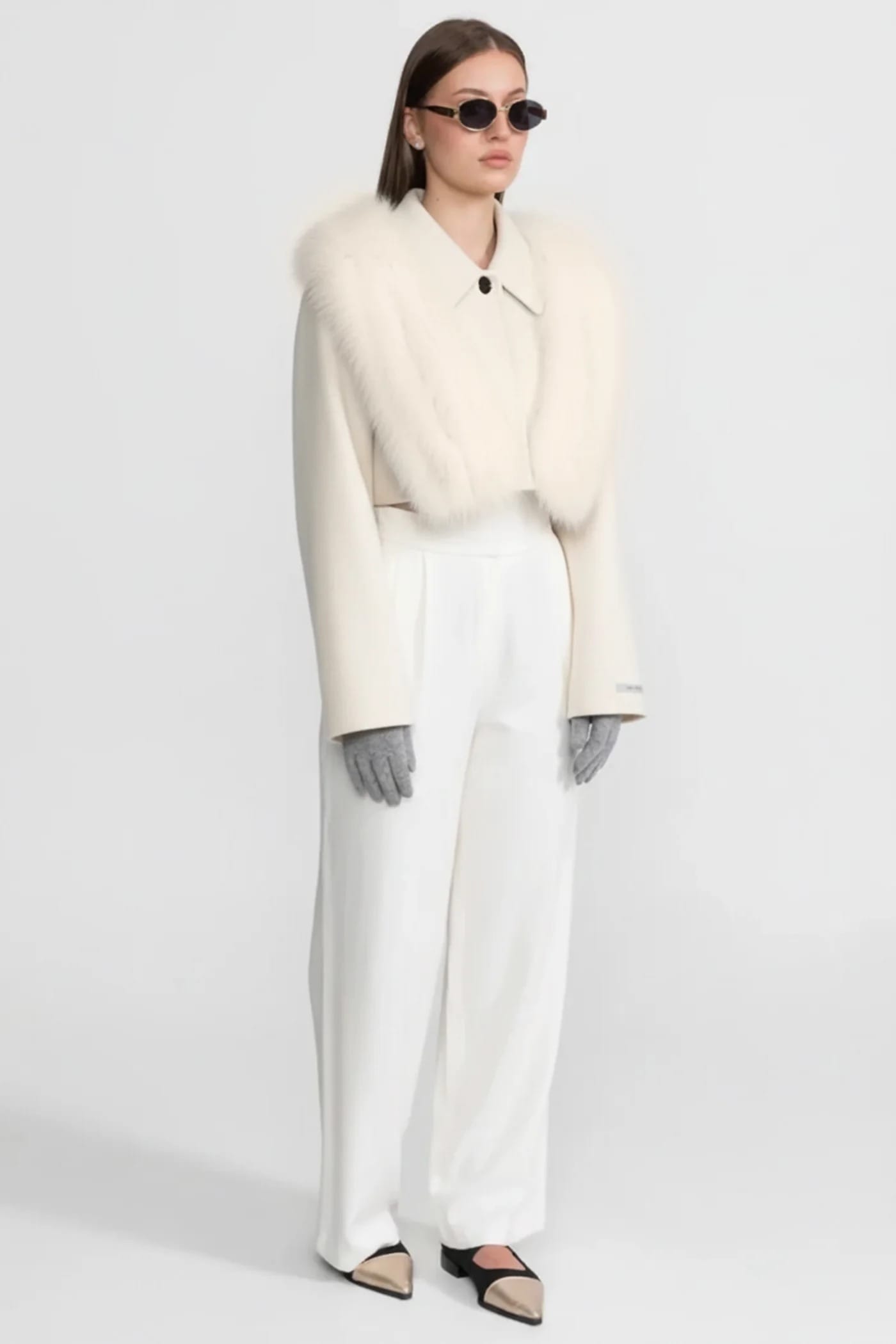 Cropped Jacket with Fur Trim - White