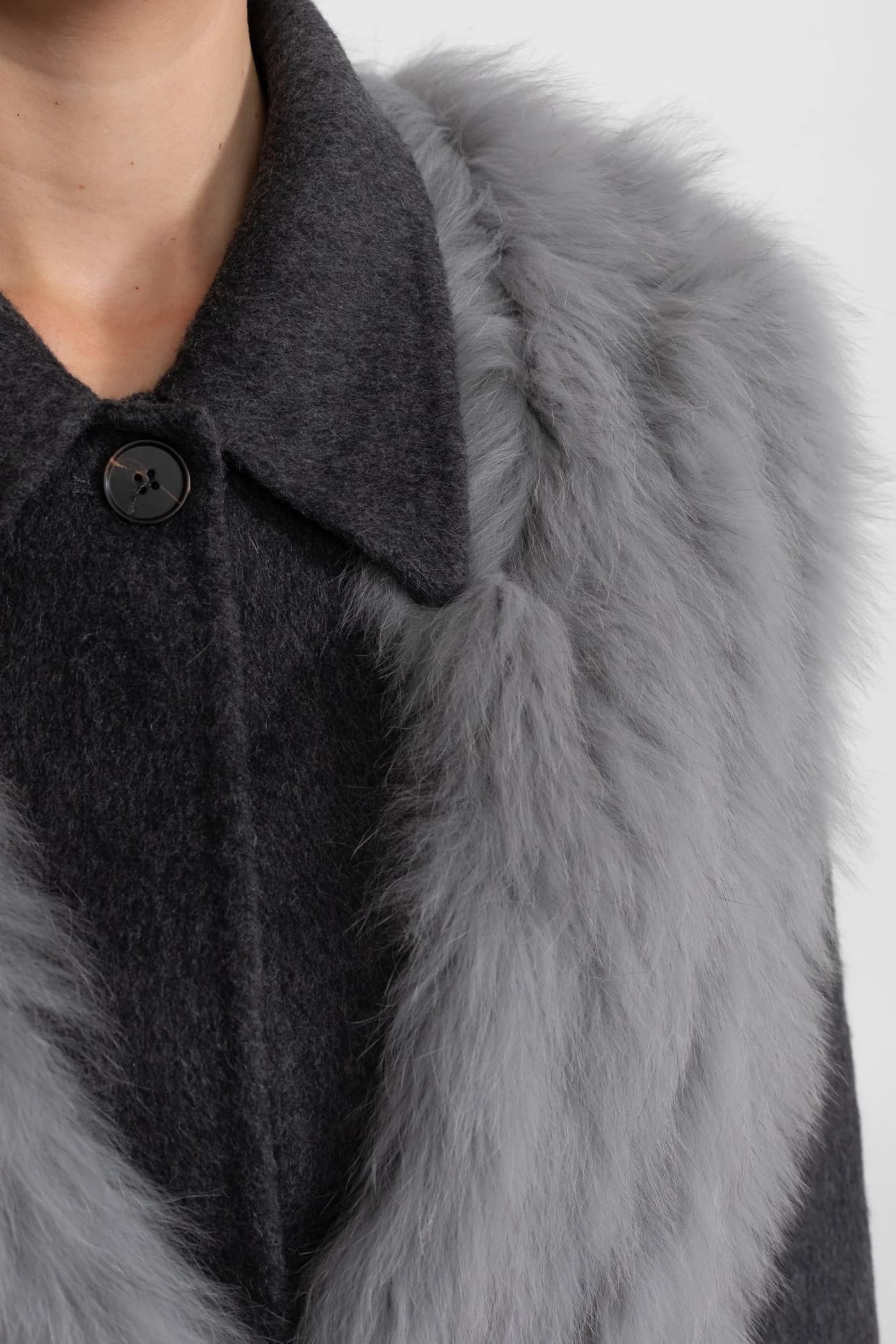 Cropped Jacket with Fur Trim - Gray