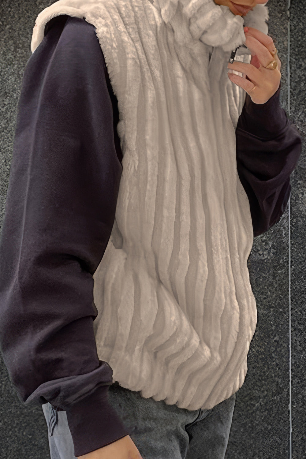 Sleeveless Jacket with High Neck