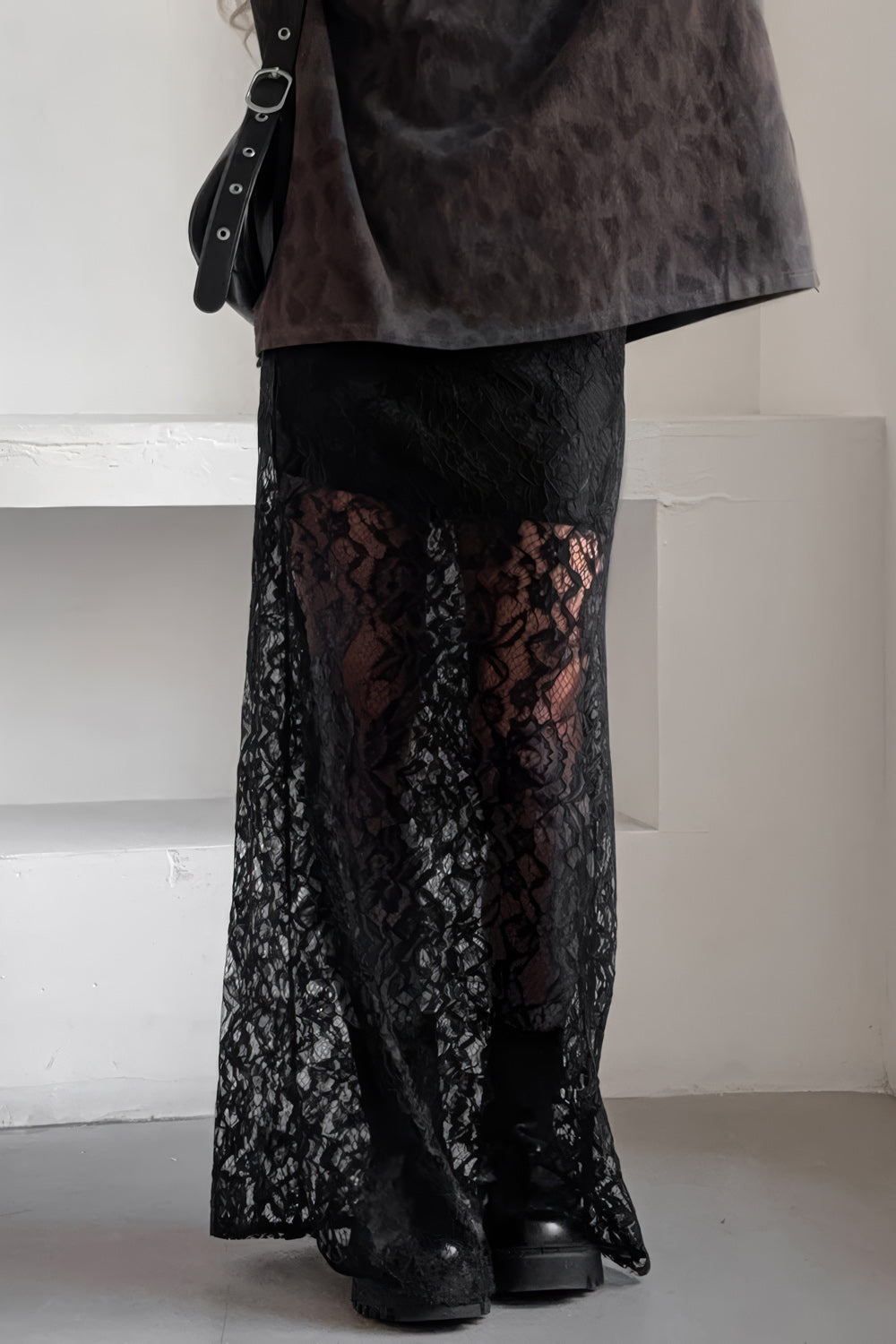 High-Waisted Lace Maxi Skirt - Black