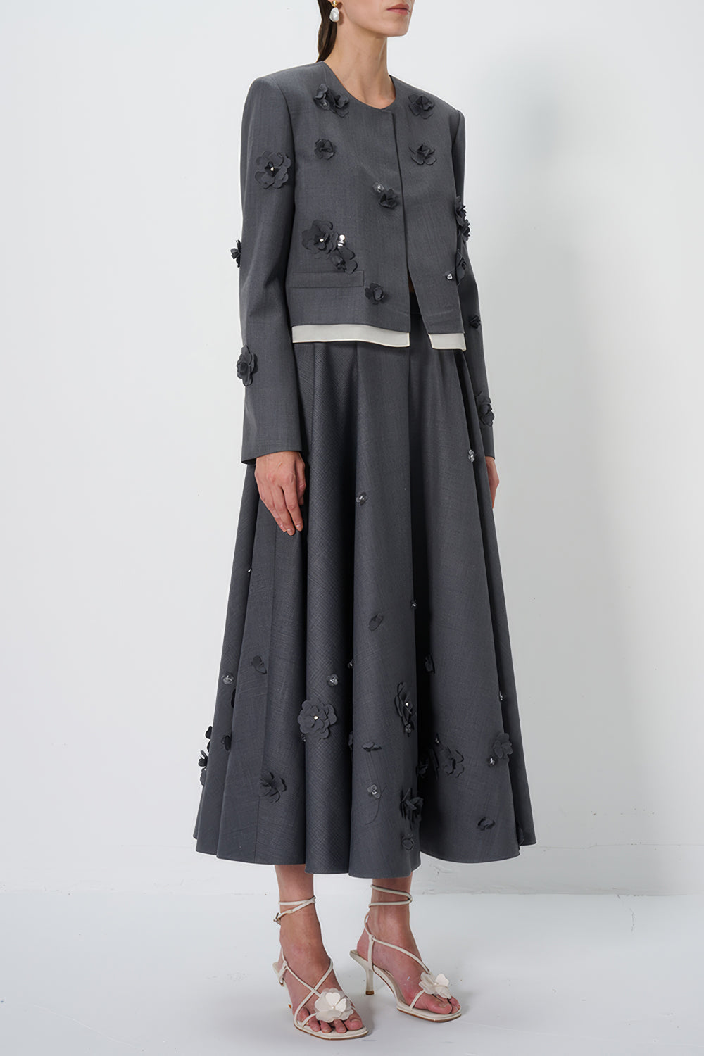 Two-Piece Set with Elegant Floral Top and Skirt