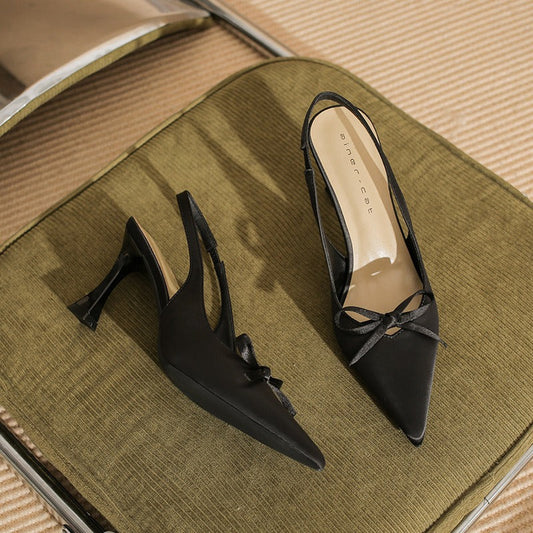 Pointed Slingback Heels with Bow Detail and Flared Heel - Black