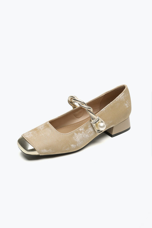 Flat Shoes with Braided Strap and Pearl Detail - Light Brown