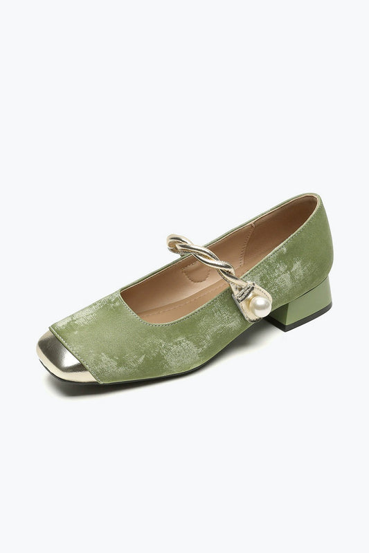 Flat Shoes with Braided Strap and Pearl Detail - Green