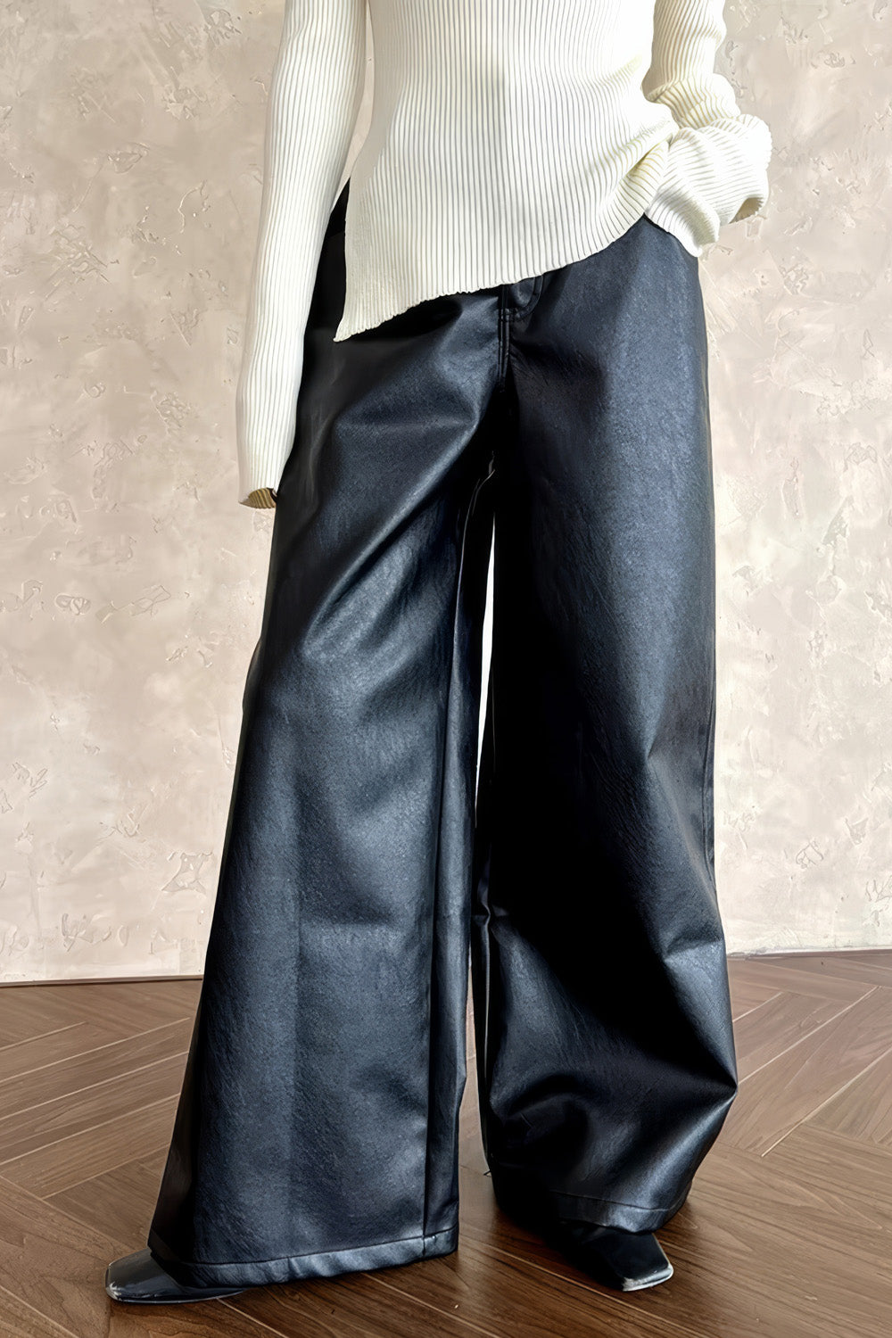 High-Waisted Wide-Leg Leather Trousers - Black