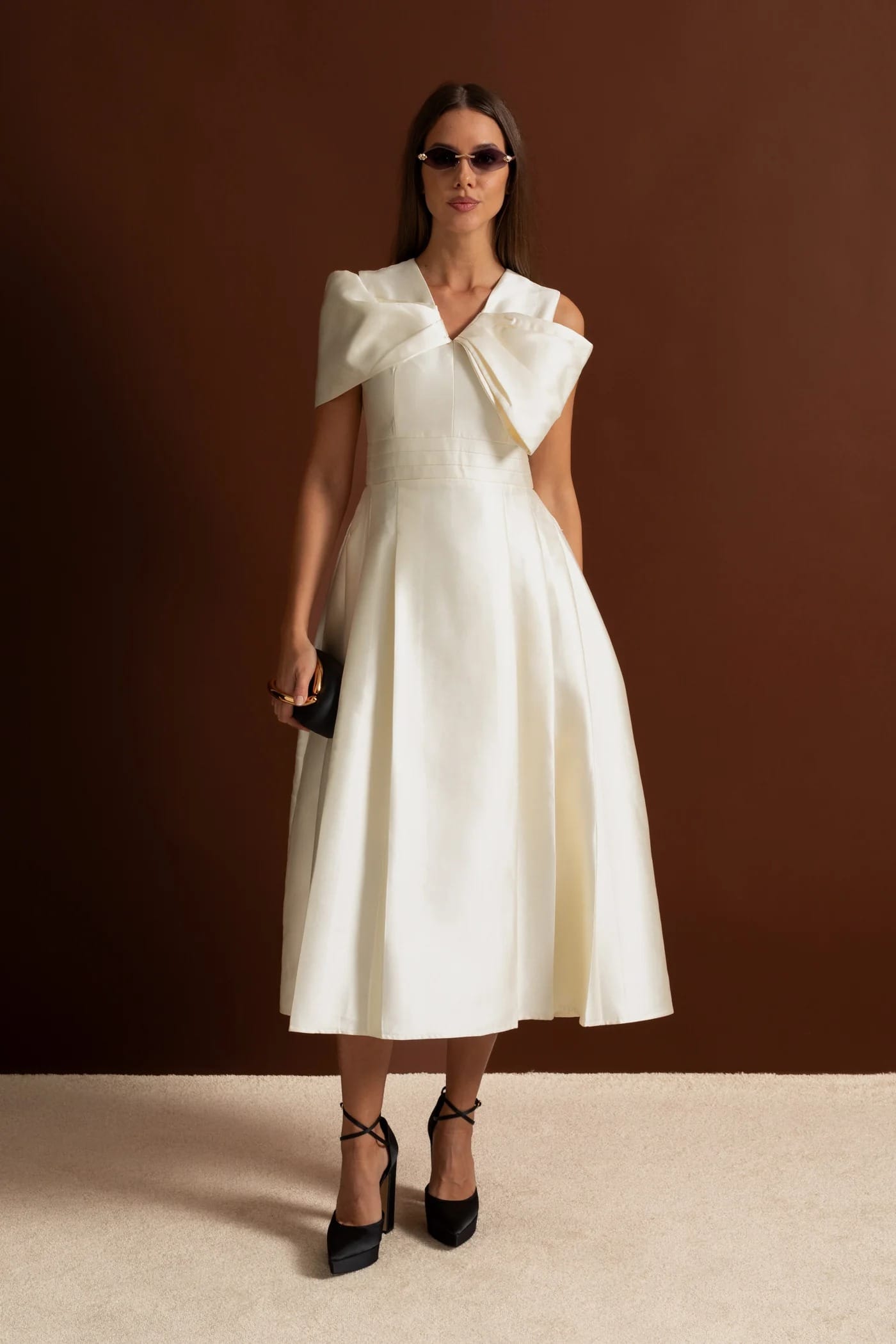 Asymmetrical Shoulder Bow Detail Midi Dress - Apricot