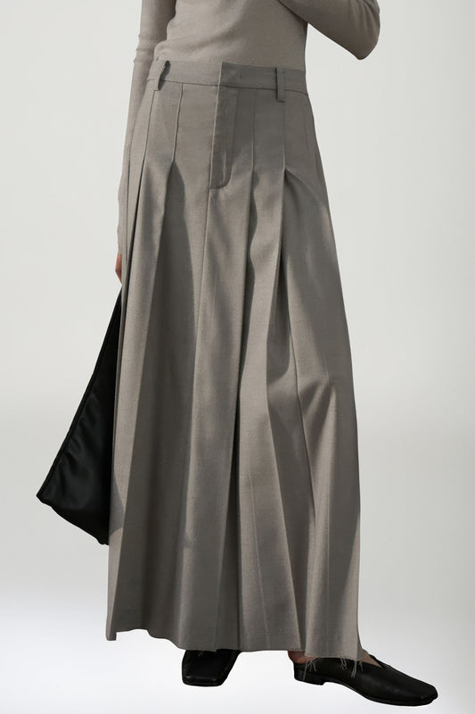 High-Waisted Pleated Maxi Skirt - Light Gray