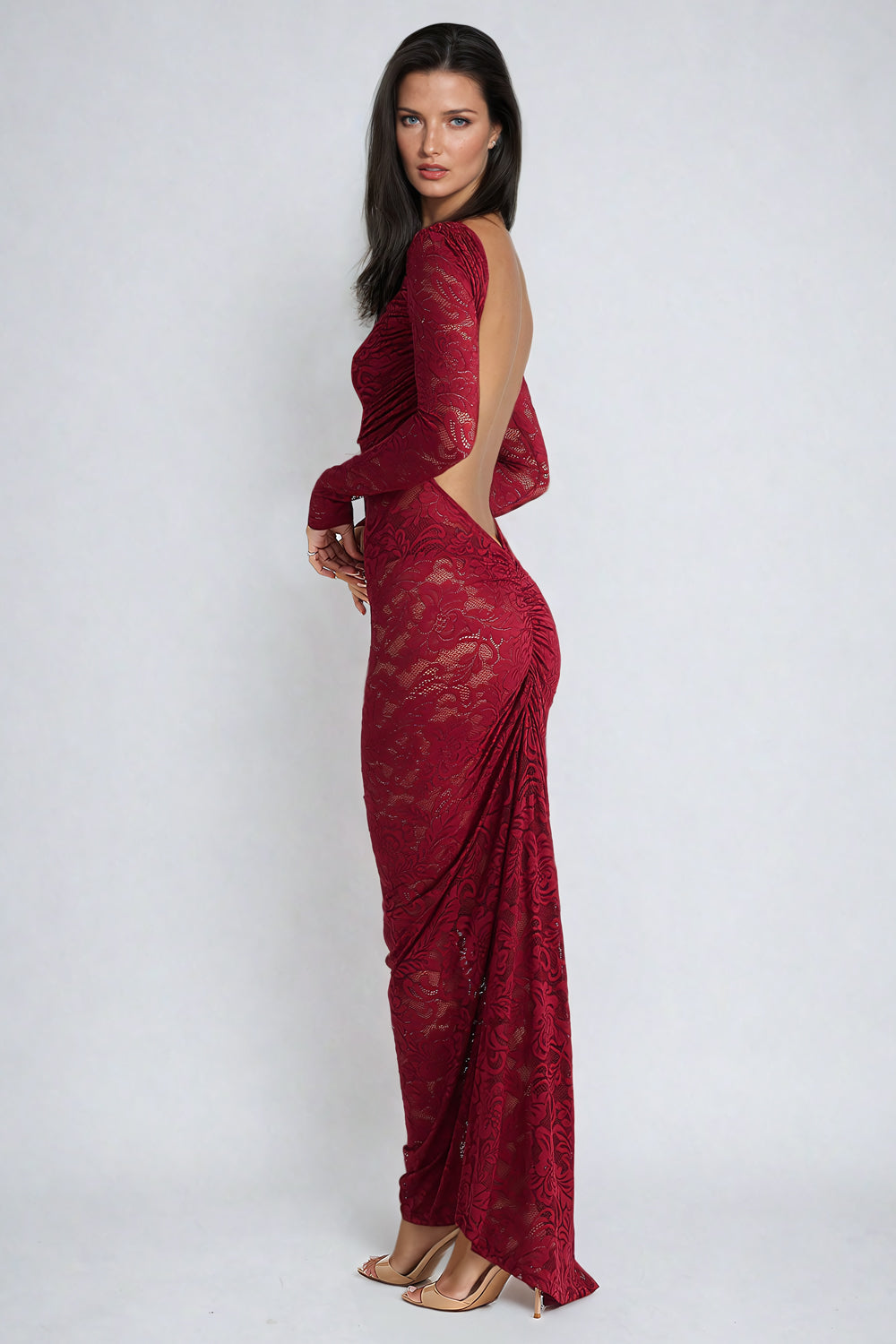 Long-Sleeve Lace Maxi Dress with Open Back - Red