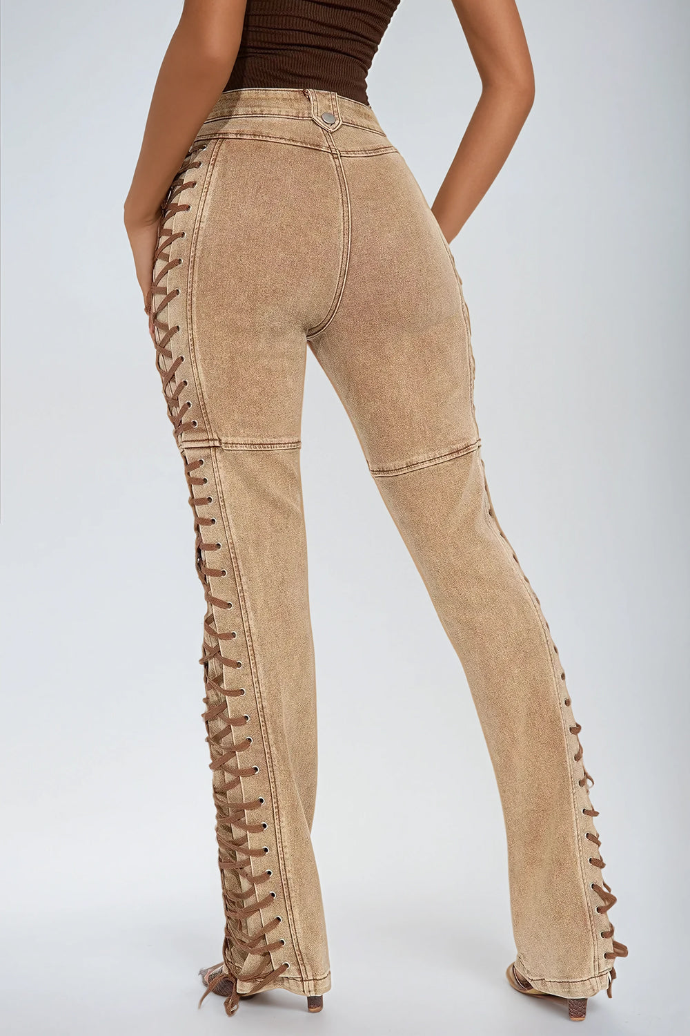 Lace-Up Detail High-Waisted Denim Jeans - Brown