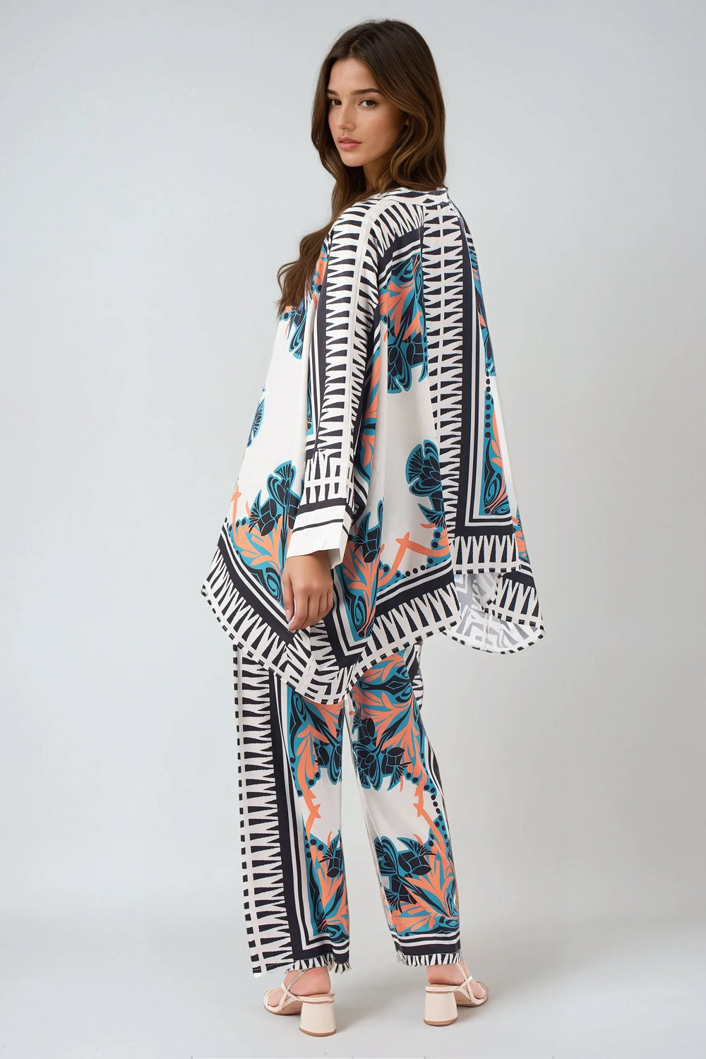 Two-Piece Set with Printed Cape Top and Wide-Leg Pants - White