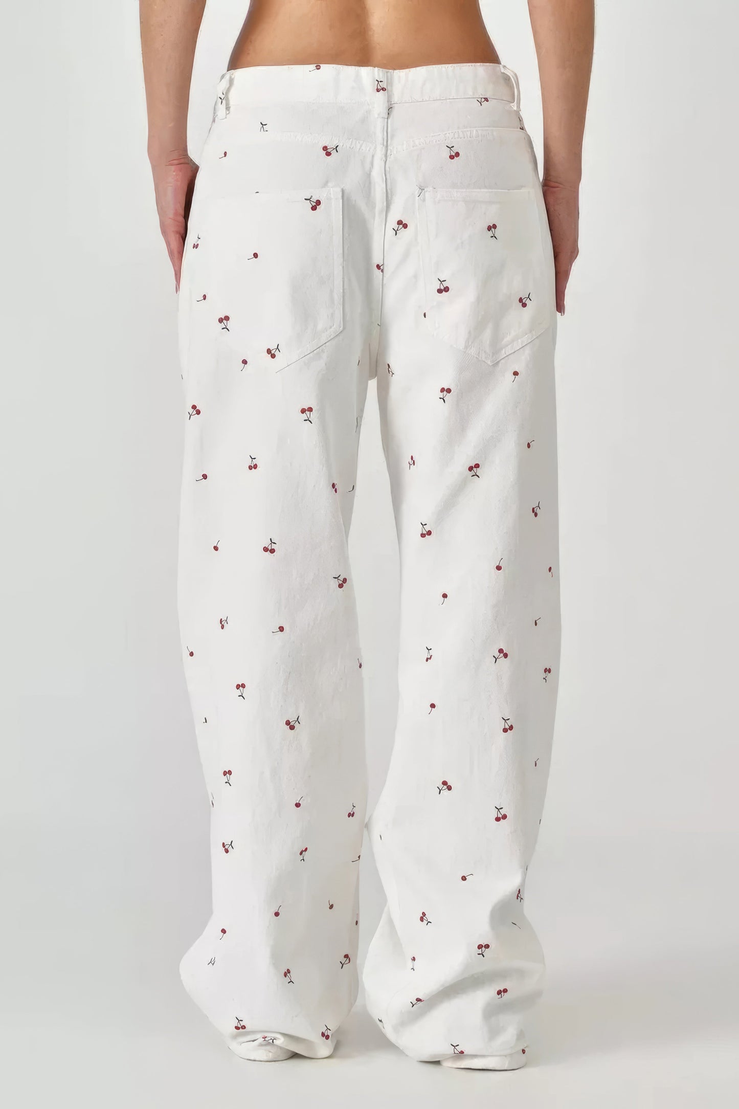 Distressed Wide-Leg Jeans with Cherry Print - White