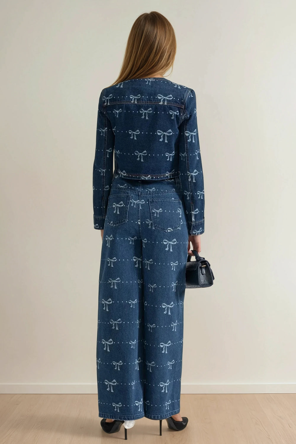 Two-Piece Set with Cropped Jacket and Wide-Leg Pants - Blue