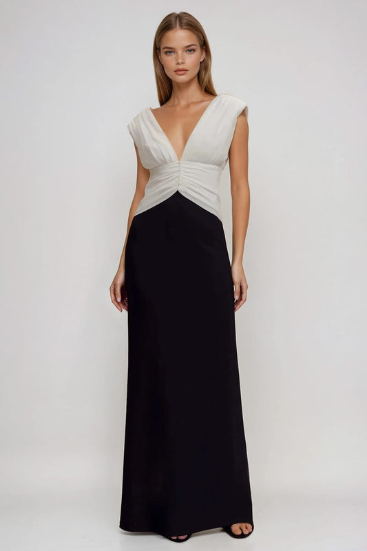 Maxi Dress with Ruched Waist and Structured Shoulders - Black