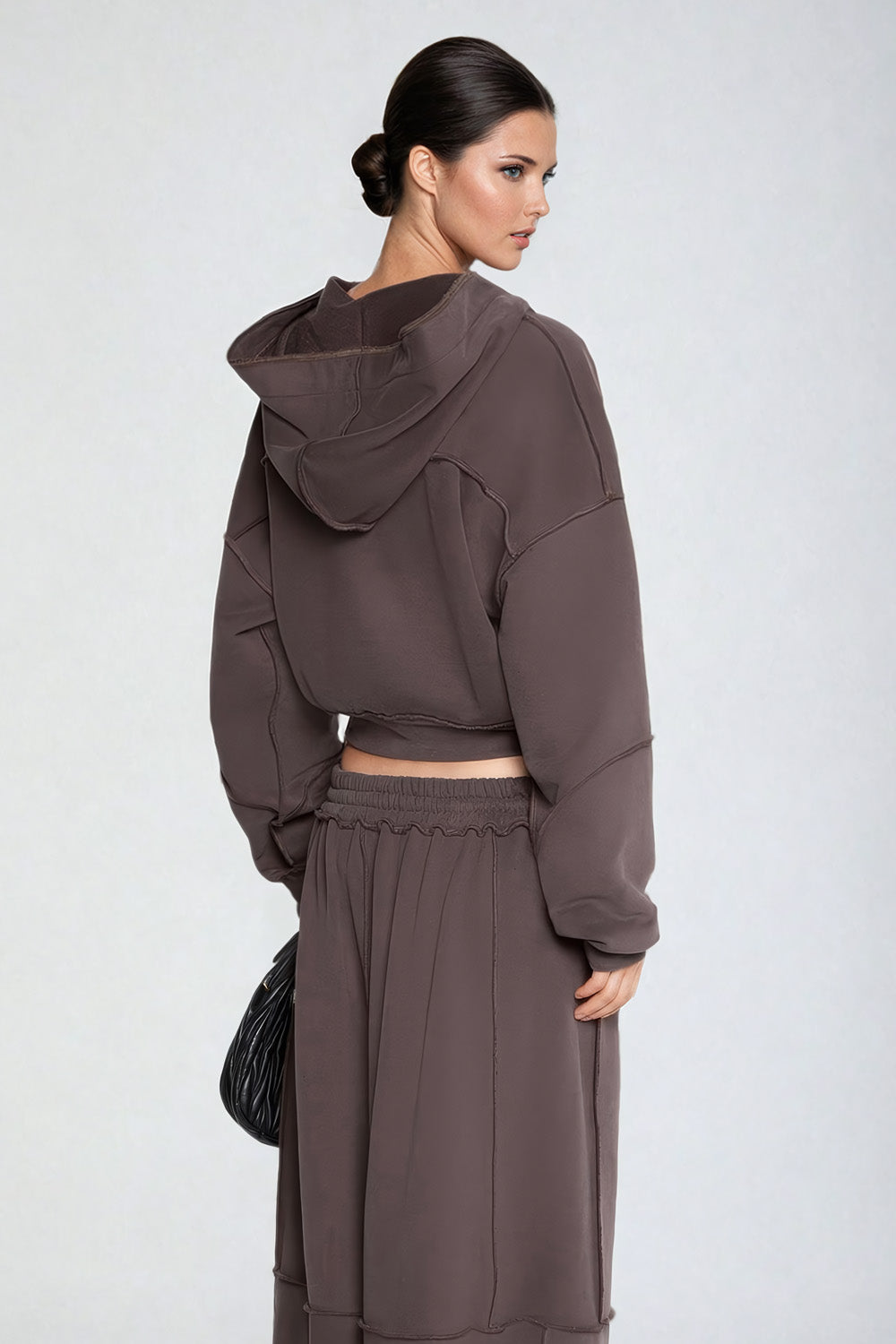 Two-Piece Set with Cropped Zip-Up Jacket and Wide-Leg Trousers - Brown