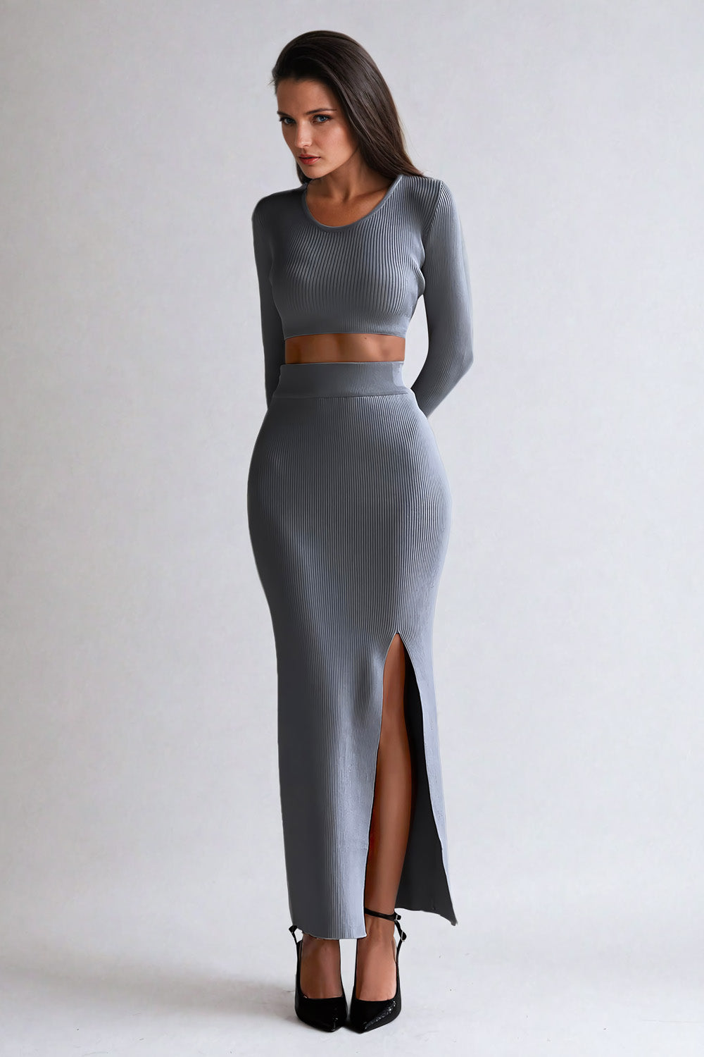 Two-Piece Set with Ribbed Knit Crop Top and High-Waisted Skirt - Gray