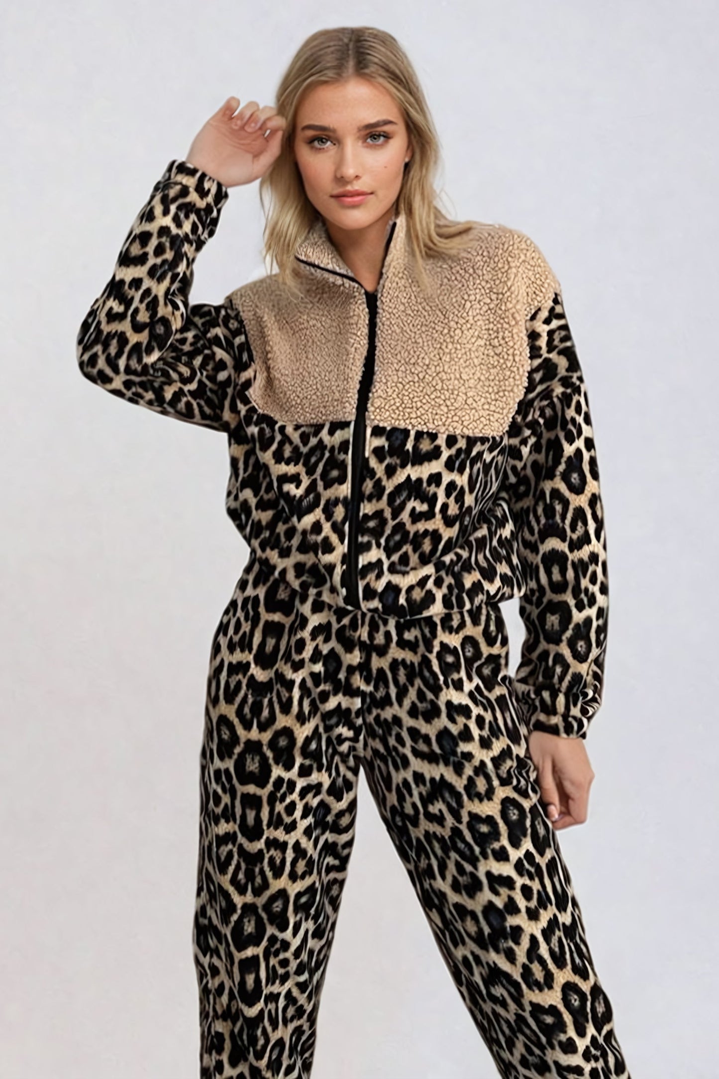 Two-Piece Set with Fleece-Trimmed Jacket and Leopard Print Trousers  - Brown