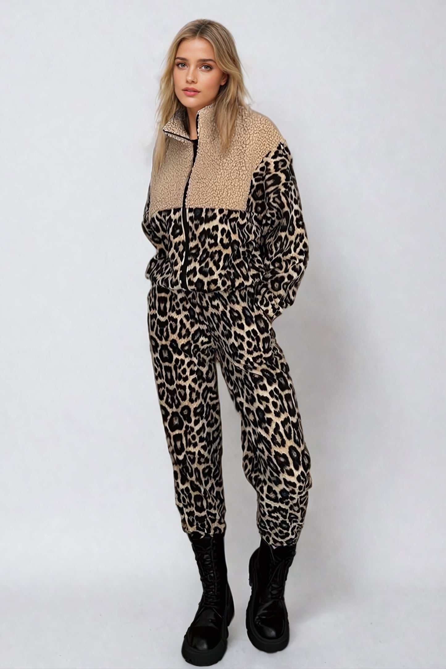 Two-Piece Set with Fleece-Trimmed Jacket and Leopard Print Trousers  - Brown