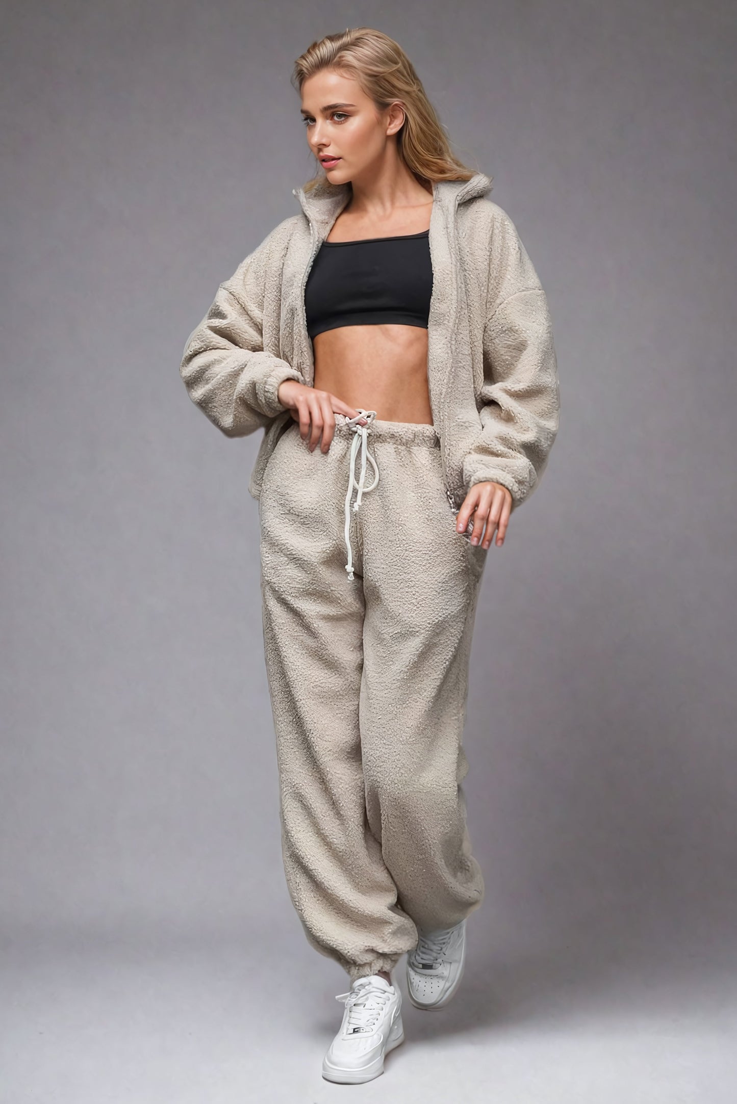 Two-Piece Set with Jacket and Drawstring Trousers - Beige