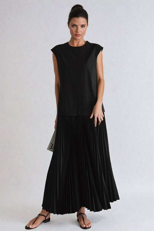 Sleeveless Maxi Dress with Pleated Skirt and Bow Accent - Black