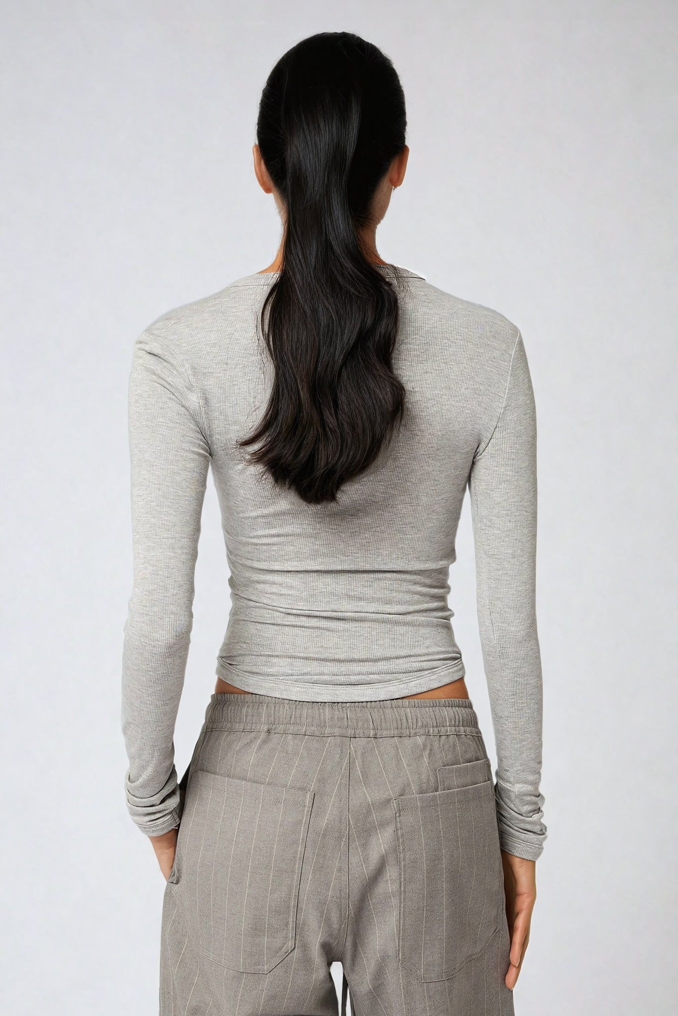 Cropped Ribbed Knitted Long Sleeve Top - Gray