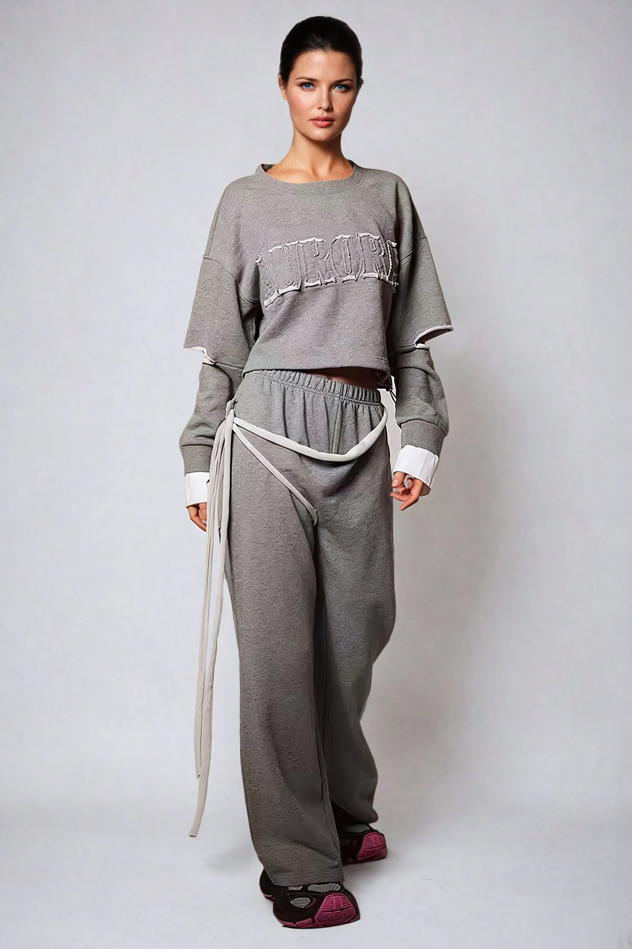 Two-Piece Set with Tattered Cropped Sweatshirt and Relaxed Sweatpants - Gray