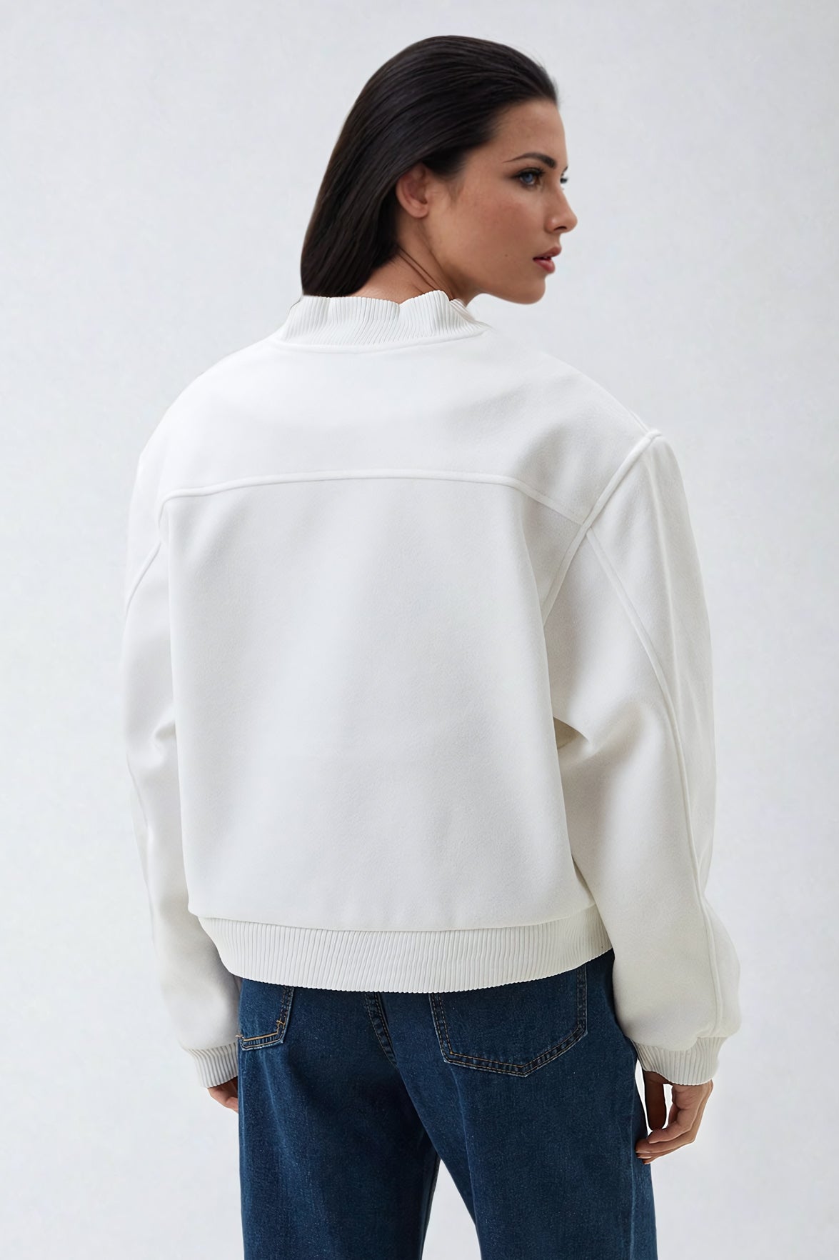 Embroidered Heart Detail Cropped Jacket - White