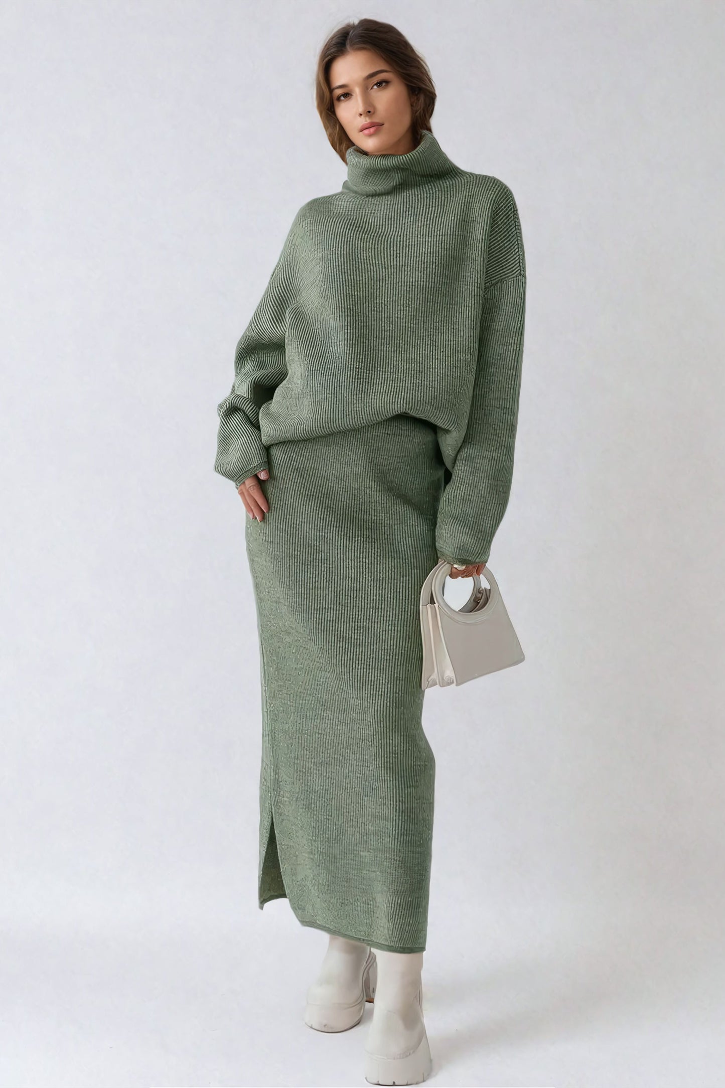 Two-Piece Set with Knitted Sweater and Skirt - Green