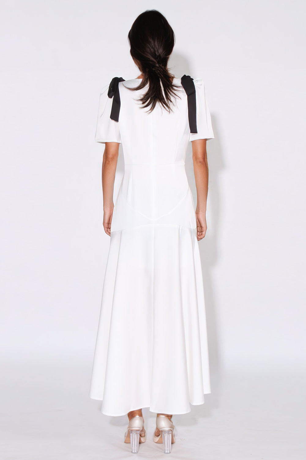 Maxi Dress with Oversized Ribbons - White