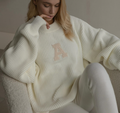 Oversized Ribbed Sweater with Embroidered Detail - White