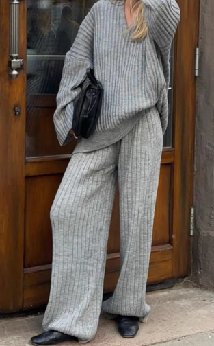 Two-Piece Set with Ribbed Knit Sweater Scarf and Trousers - Gray