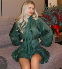 Two-Piece Set with Bow Top and Pleated Mini Skirt - Green