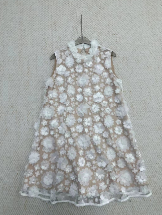 Sleeveless Mini Dress with 3D Floral Details - White